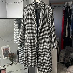 Long patterned coat with belt